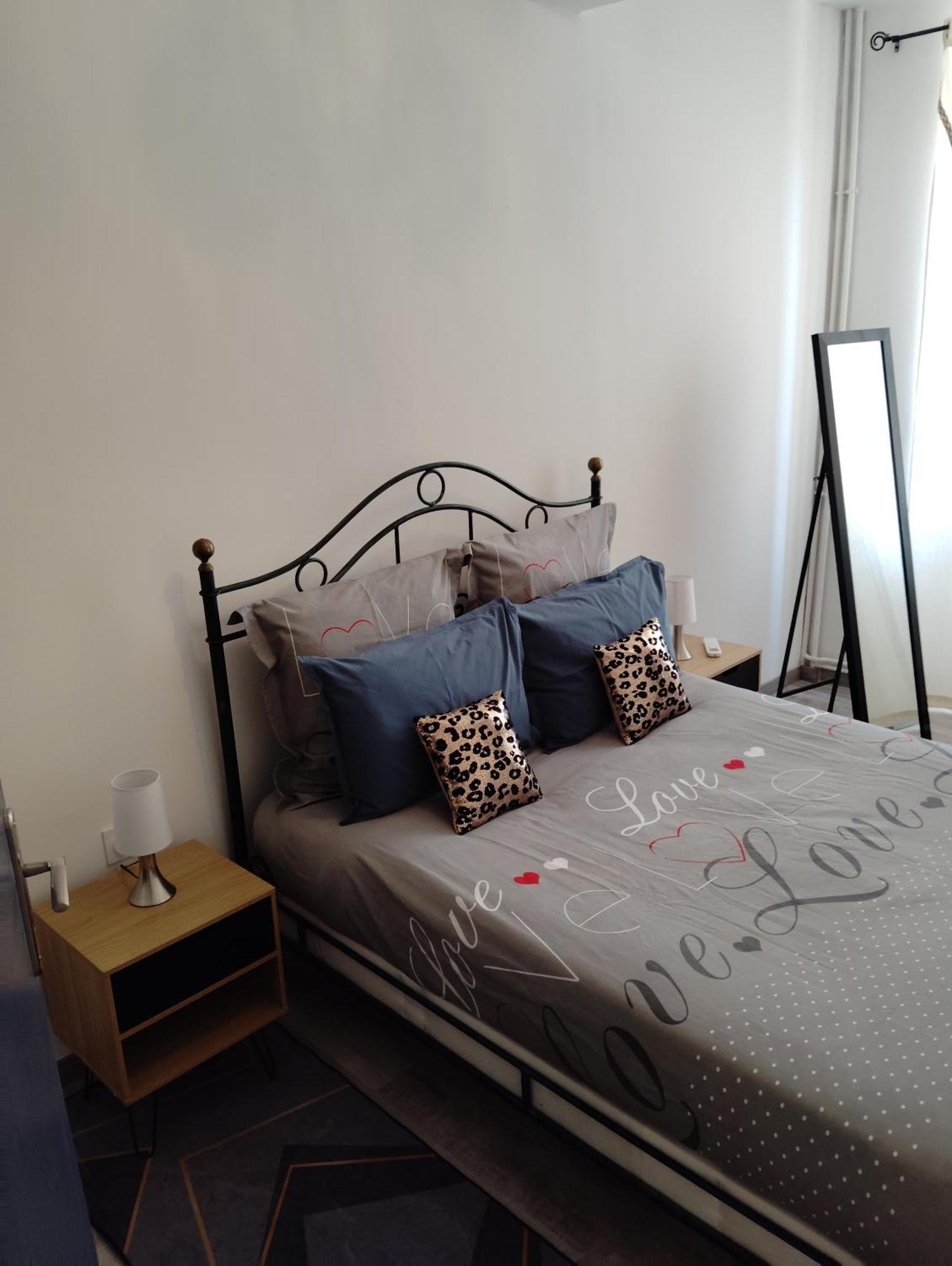 Maison Chez Marthe Le Muy Exteriör bild